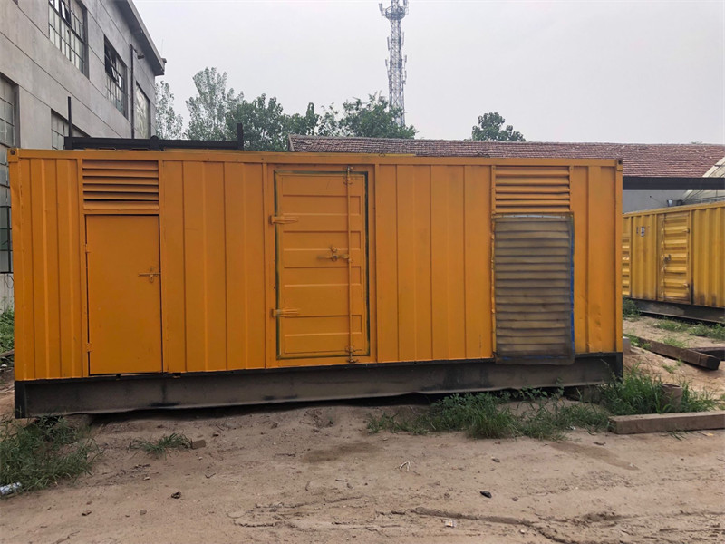 乌当发电机出租进行负载测试时，电瓶电量不足的具体判断标准是什么？